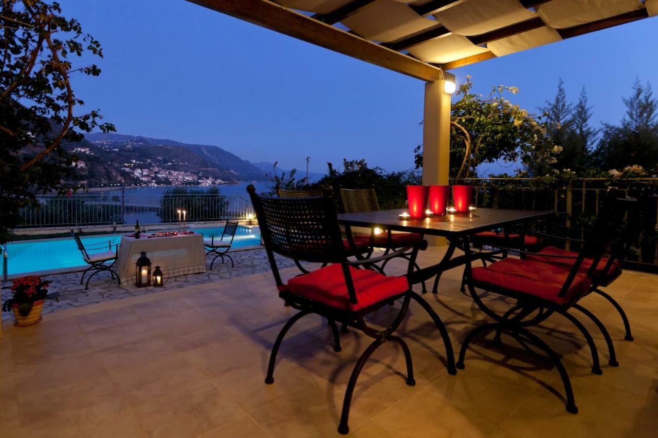 Parathalasso Villas Monasztiráki Kültér fotó
